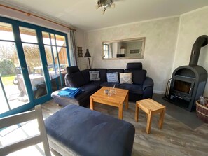 Unclassified image, 5 of 18, button