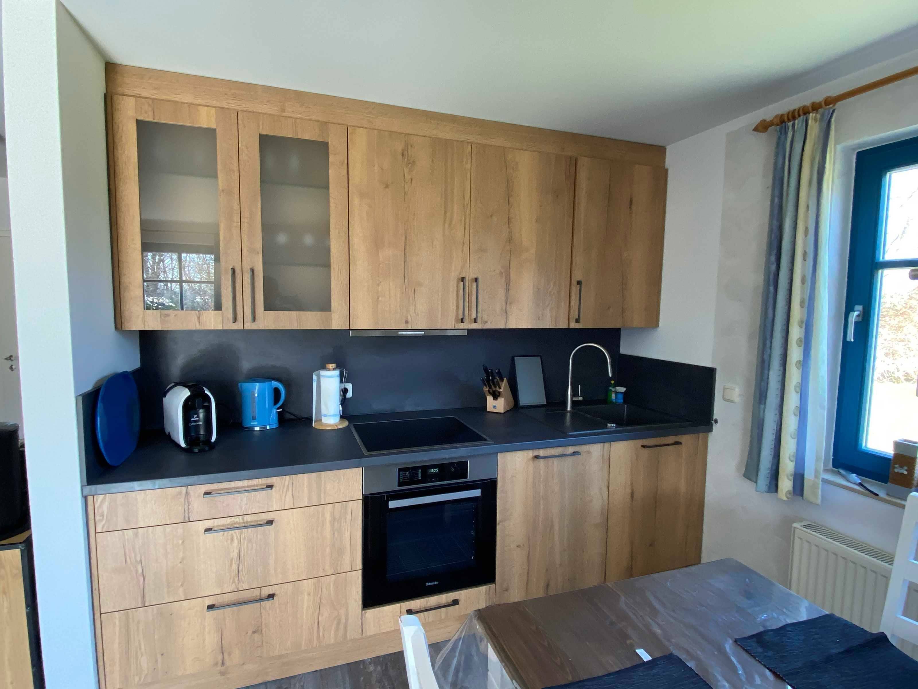 Réfrigérateur, micro-ondes, four, lave-vaisselle