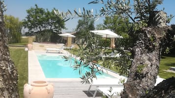 Piscina all'aperto