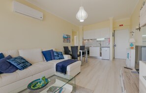 Living area - Exceptional apartment seafront (Armação de Pera)