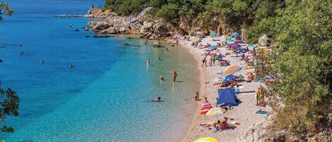 Plage à proximité, pêche sur place