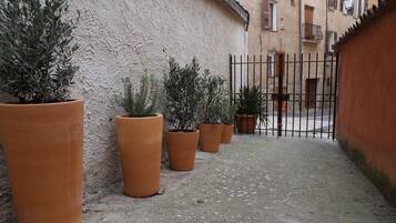 Enceinte de lâhĂ©bergement