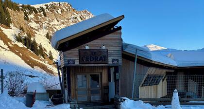 2-room apartment- at the foot of the slopes-Ideally located.