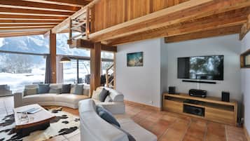 TV connectée, cheminée, chaßne hi-fi, espaces bureaux