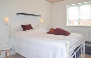 1 habitación y cuna de viaje 