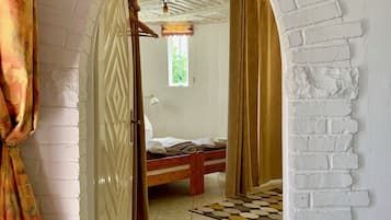 Combined shower/tub, hair dryer, towels, soap