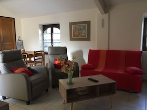 TV, DVD player - 3 stars COTTAGE HOUSE IN STONE VALLEY MIDDLE PT ARC in Lagorce (Lagorce)