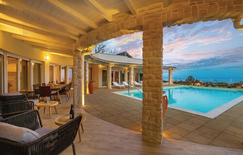 Superbe maison à Veprinac avec sauna
