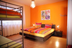 Imagen sin descripción, 3 de 37, botón