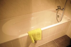 Unclassified image, 2 of 37, button - ACS 7 - Art City-Studio Kassel 7 (Niestetal)