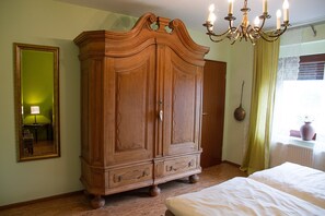 3 Schlafzimmer, Bügeleisen/Bügelbrett, Reisekinderbett, kostenloses WLAN