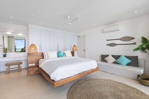 4 bedrooms, in-room safe, iron/ironing board, free WiFi - Beachside Villa 'Vanilla' - Stunning Sea Views and Breathtaking Sunsets (Suratthani)