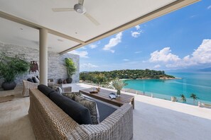 Terrace/patio - Beachside Villa 'Vanilla' - Stunning Sea Views and Breathtaking Sunsets (Suratthani)