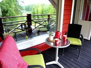 Property grounds - Dream vacation on the lake with sauna, open fire, boat, fiber optic connection, sun deck (Nybro)