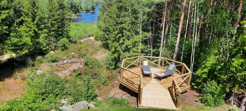 Traumurlaub am See mit Sauna, Kaminfeuer, Boot, Glasfaseranschluss, Sonnendeck