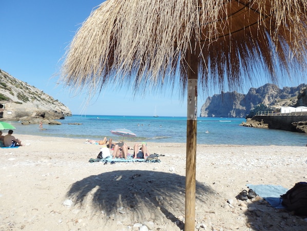 Beach nearby, sun-loungers
