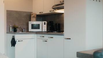 Fridge, microwave, highchair