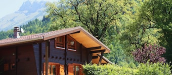 Típico chalet de la Saboya, independiente, cálido y acogedor