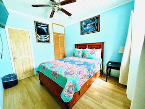 1 chambre, fer et planche Ă repasser, Wi-Fi gratuit, draps fournis