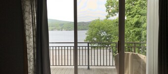 Paradise on the Lake