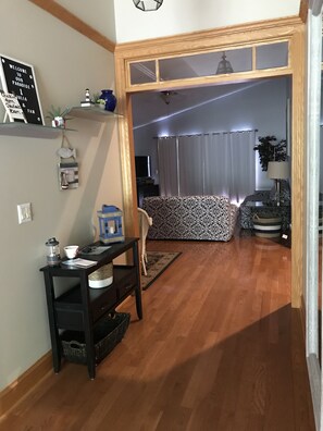 Smart TV, books, video library, stereo