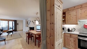 Refrigerador, microondas, horno y lavavajillas 