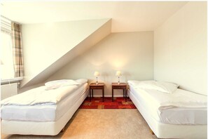 2 bedrooms, WiFi, bed sheets