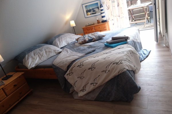 2. Schlafzimmer