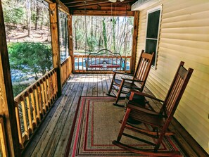 Terrace/patio - Come unplug and relax in our cabin nestled in the blueridge mountains! (Lake Toxaway)