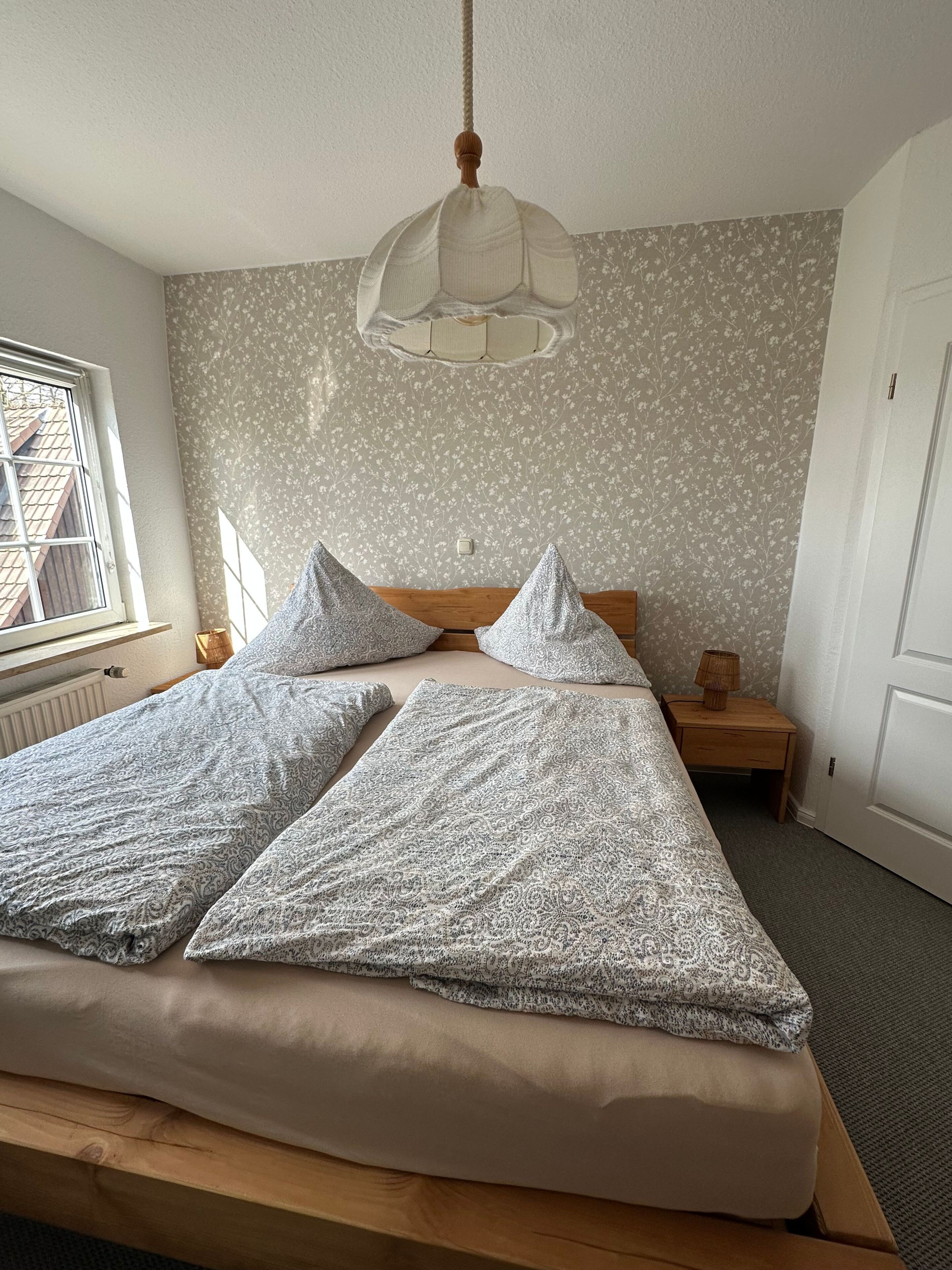 4 Schlafzimmer, Schreibtisch, Reisekinderbett, WLAN