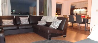 Luxury Apartment on Dachau Train Station