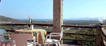 Luxurious villa with breathtaking views - 6000 sqm garden on the hillside