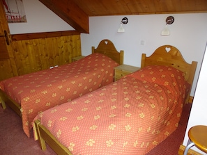 4 chambres, Wi-Fi gratuit, draps fournis