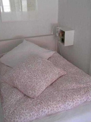 1 Schlafzimmer, Schreibtisch, WLAN, BettwÀsche