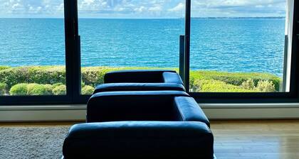 Poikkeuksellinen panoraamanäköala talo