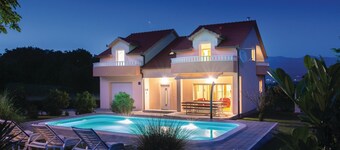 Gorgeous home in Sinj