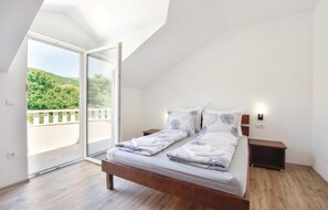 5 slaapkamers, reisbedje, gratis wifi, beddengoed