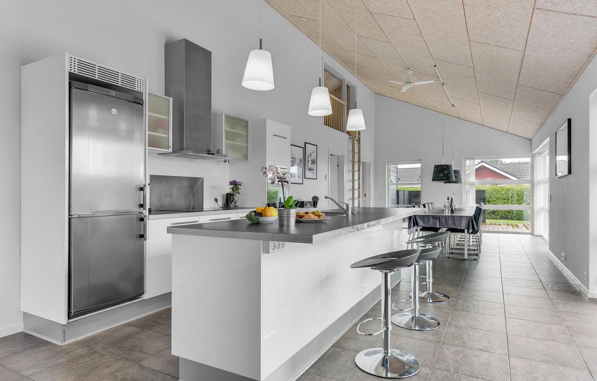 Fridge, stovetop, dishwasher, coffee/tea maker