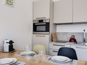 Fridge, microwave, oven, coffee/tea maker - N&J - CAESARS - Hyper center - Shopping avenue (Niza)
