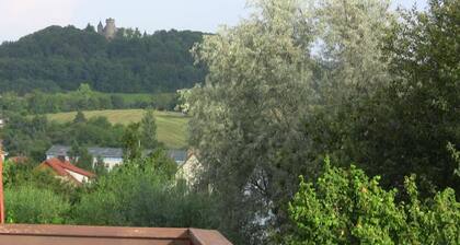 ruhige, attraktive Ferienwohnung mit 2 Schlafzimmer