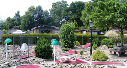 Bunckman 10-person bungalow