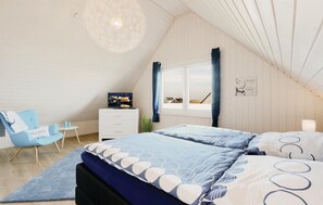 4 bedrooms, travel cot, free WiFi, bed sheets