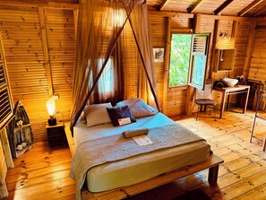 Iron/ironing board, travel cot, free WiFi, bed sheets