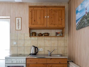 Fridge, microwave, oven