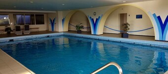 Cozy, sunny apartment with swimming pool, sauna, W-lan, Feldberg view