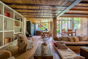 Interior - L'Atypique - Holiday home (Saint-Rémy-De-Provence)