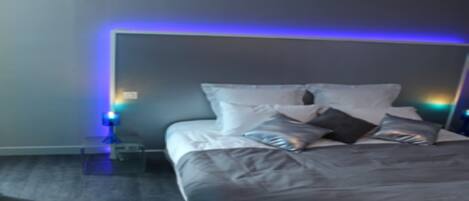 1 chambre, fer et planche à repasser, accès Internet, draps fournis