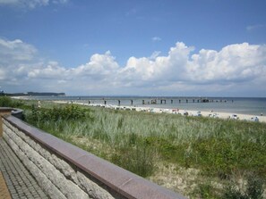 Beach nearby - 3-room apartment - Villa Bergfrieden - apartment 45426 (Göhren)
