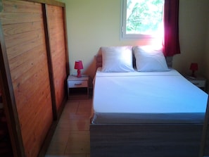 1 chambre, fer et planche Ă repasser, Wi-Fi