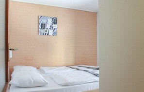 Bed - Pet friendly apartment in Simpelveld with swimming pool (Simpelveld)